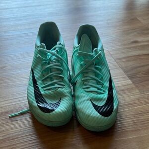 Nike Kids Sneakers in Mint and Black